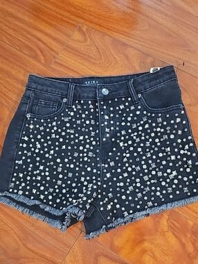 Akira Studded Denim High Rise Cutoff Jean Shorts Black Size M NWT